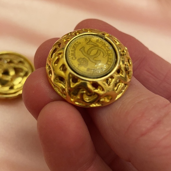 Vintage Chanel by Rubcamell Paris murano glass crown very rare clip on earrings - Picture 9 of 15